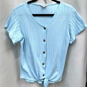 Weatherproof Light Blue Short Sleeve Top tie bottom Small